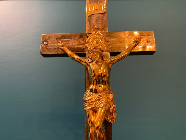 Wielki Piątek – adoracja krzyża